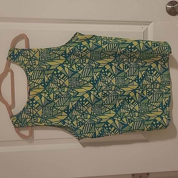 3/$27 Kismet vibrant summer tank - Picture 3 of 4